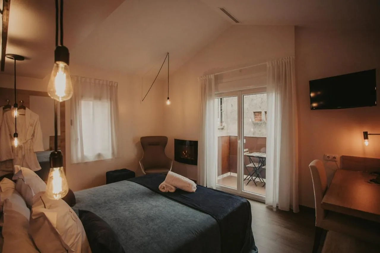 **  La Trobada Hotel Boutique Ripoll Spanien